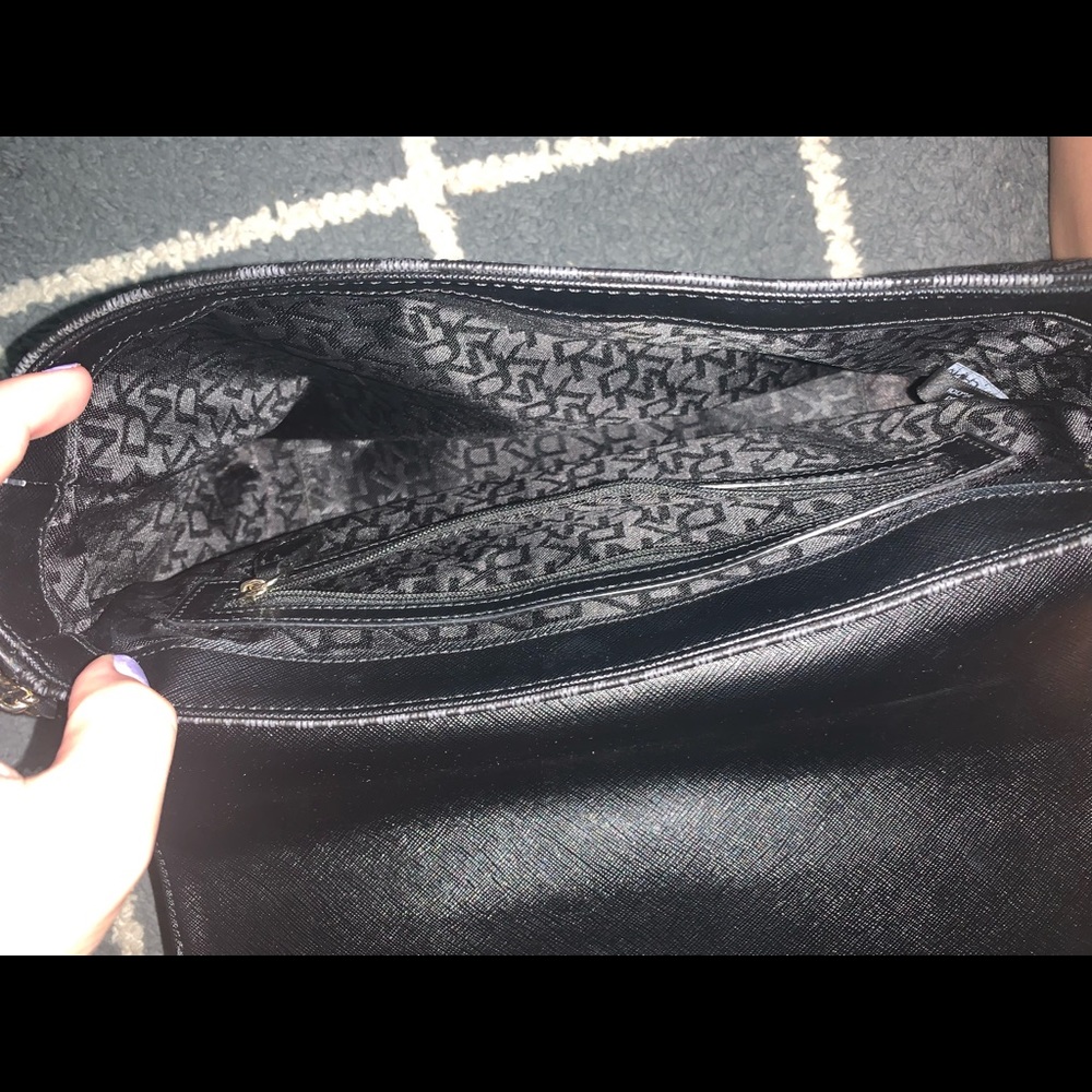 Purse - Picture 3 of 4